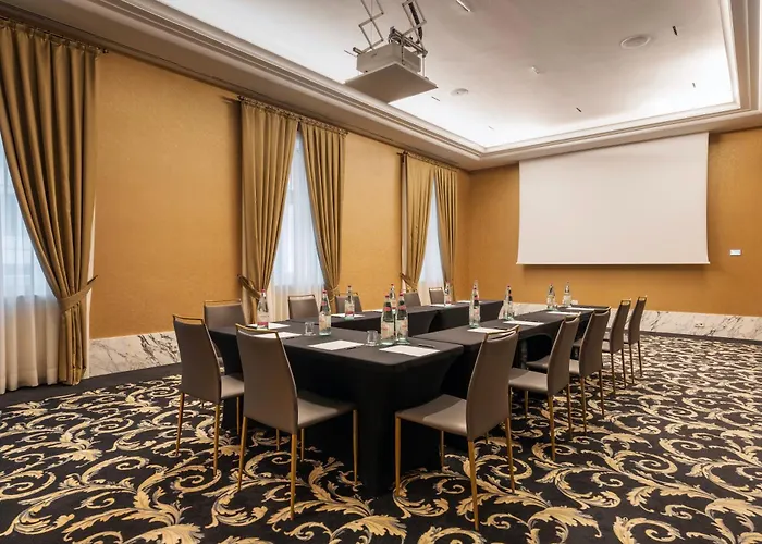 Aurea Ana Palace By Eurostars Company 5* בודפשט