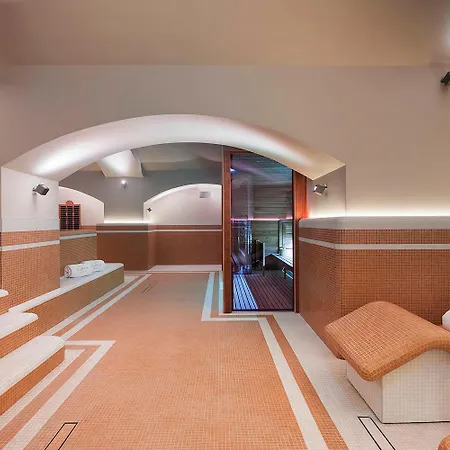 Aurea Ana Palace By Eurostars Company 5* בודפשט